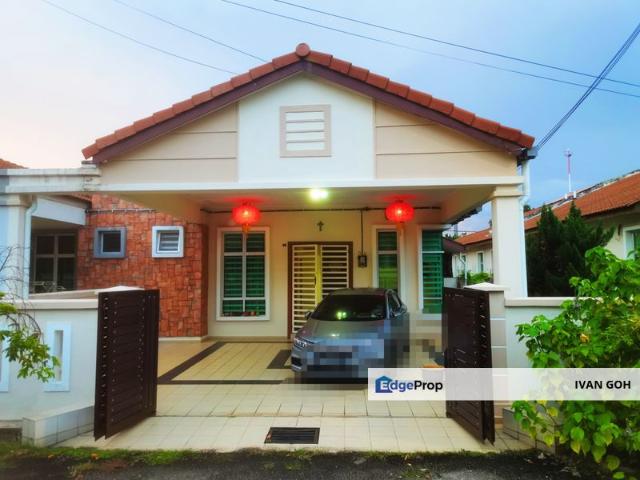House for sale in Durian Tunggal, Malaka