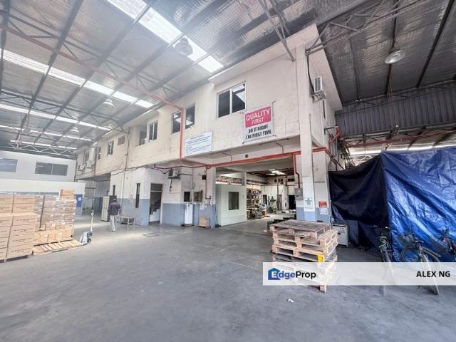Warehouse for sale in Seelong, Kulai