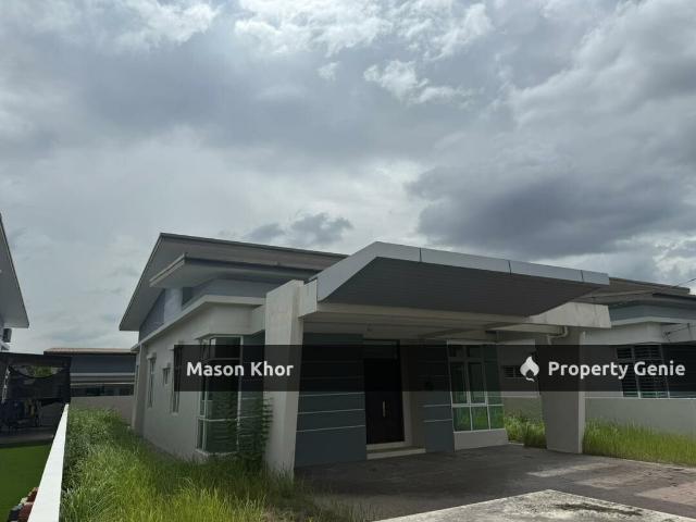 Bungalow for sale in Wellesley, Penang