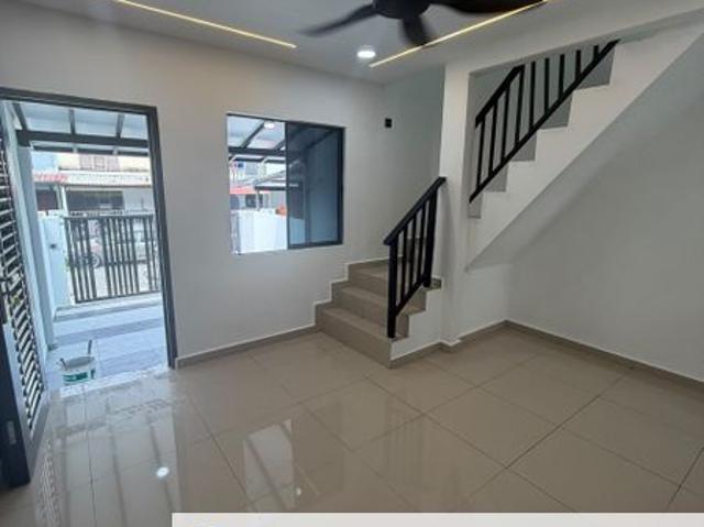 House for sale in Ehsan Jaya, Plentong