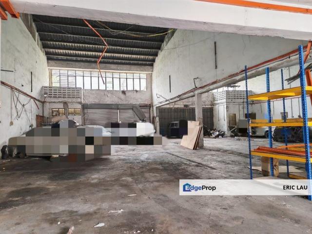 Warehouse for rent in Desa Jaya, Johor Bahru