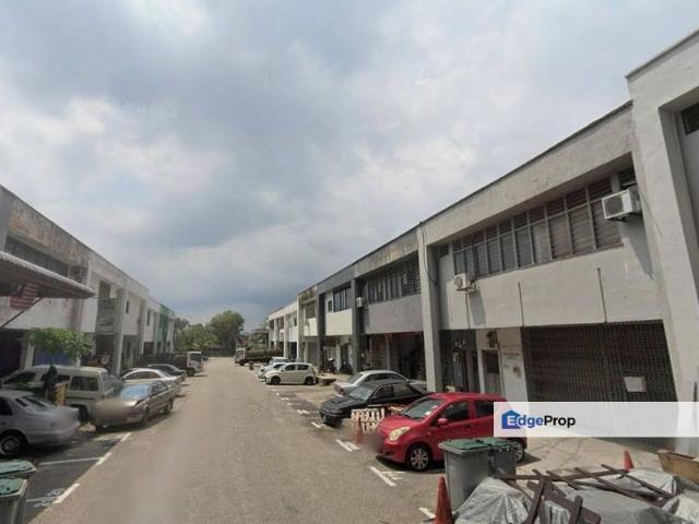 Warehouse for rent in Desa Jaya, Johor Bahru