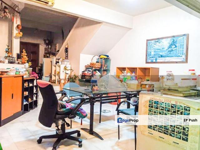House for sale in Country Heights Damansara, Kuala Lumpur