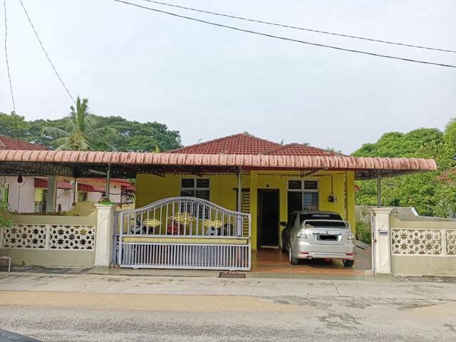 Bungalow for sale in Wellesley, Penang