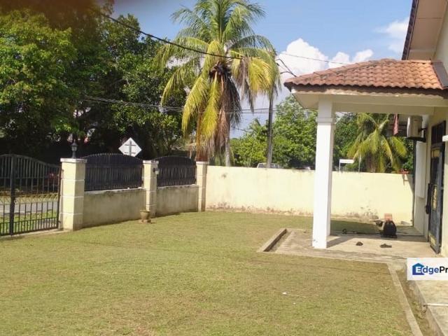 House for sale in Malaka