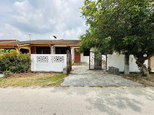 Residential House for sale in Lunas, Kedah