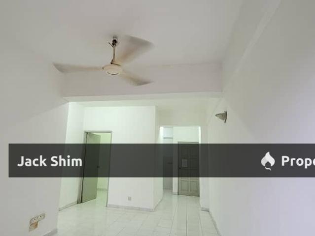 Apartment for sale in Mukim 13, Georgetown