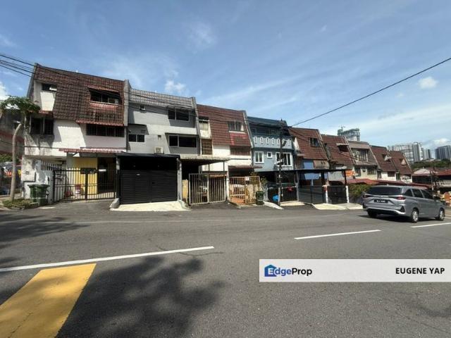 House for sale in Country Heights Damansara, Kuala Lumpur