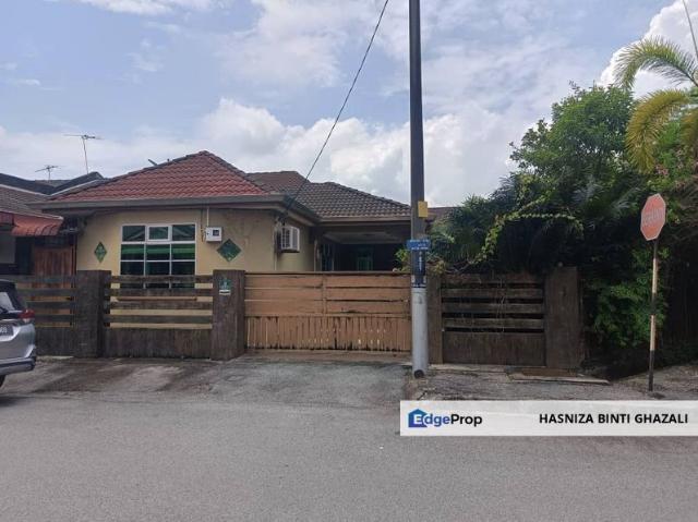 House for sale in Wellesley, Penang