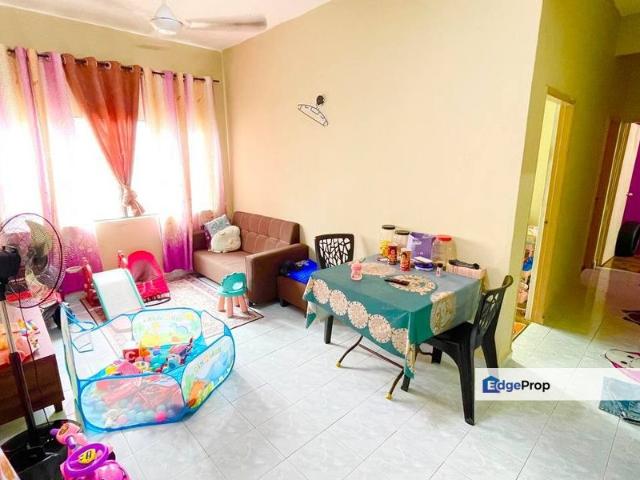 Flat for sale in Tanjong Sepat, Selangor