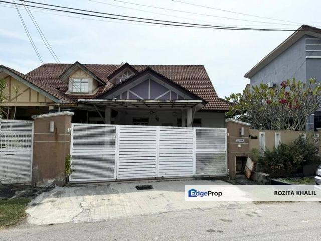 House for sale in Tanjong Sepat, Selangor