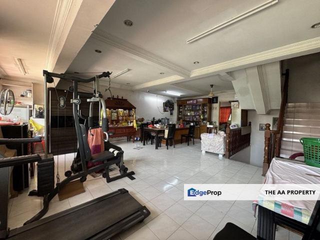 House for sale in Country Heights Damansara, Kuala Lumpur