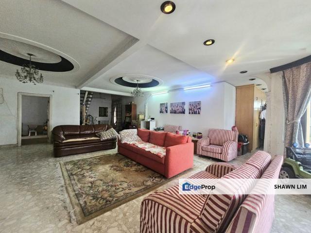 House for sale in Country Heights Damansara, Kuala Lumpur