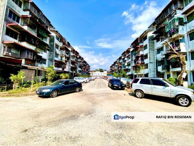 Flat for sale in Taman Desa Serdang, Majlis Perbandaran Kajang