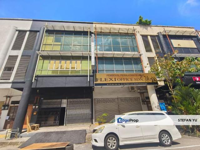 Shop for sale in Johor