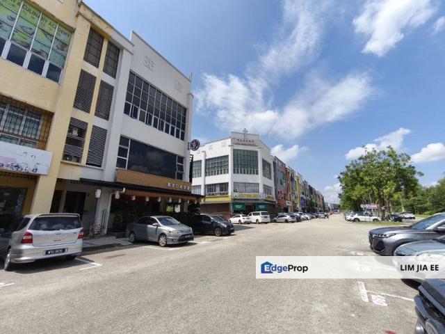 Shop for sale in Johor