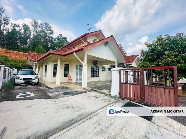 House for sale in Tanjong Sepat, Selangor