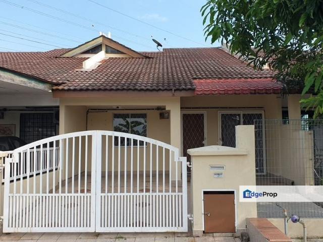 House for sale in Tanjong Sepat, Selangor