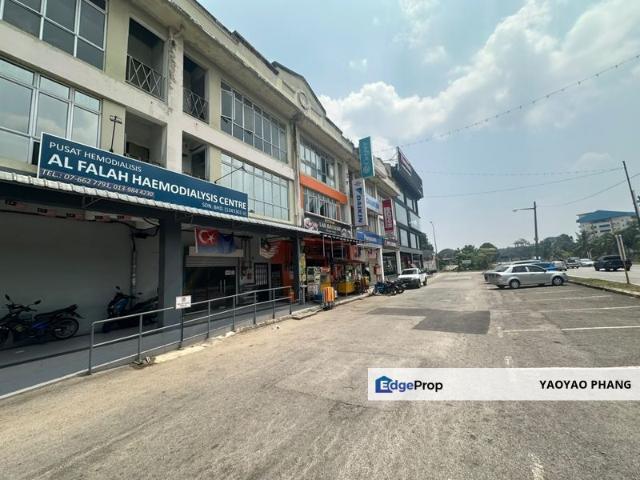 Shop for sale in Johor