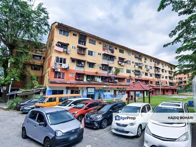 Flat for sale in Petaling, Subang Jaya