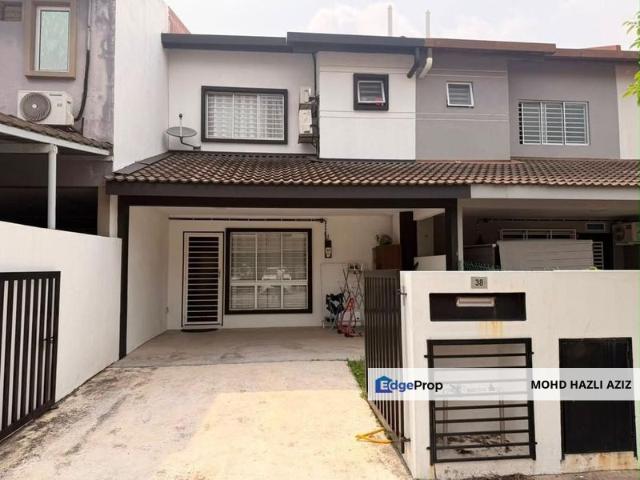 House for sale in Desiran Bayu, Sepang