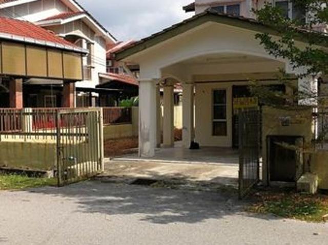 House for sale in Kuala Selangor, Selangor