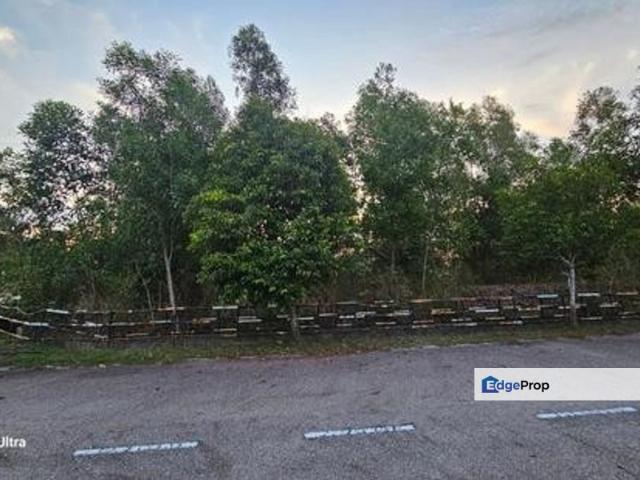 House for sale in Malaka