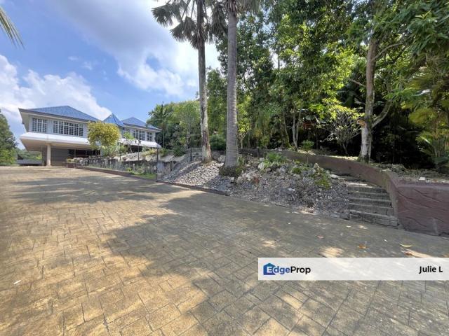 House for sale in Country Heights Damansara, Kuala Lumpur