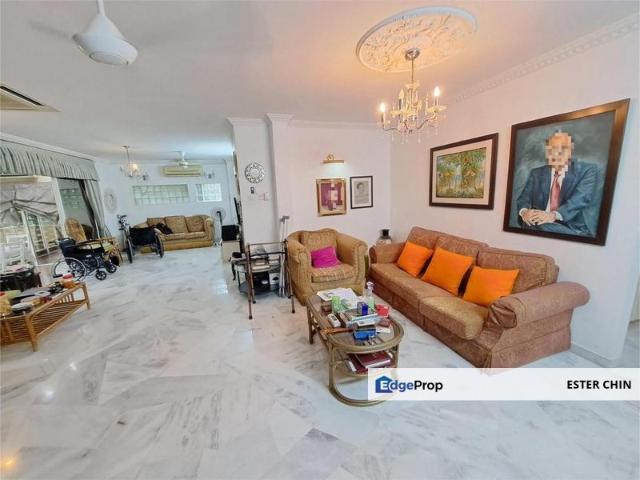 House for sale in Country Heights Damansara, Kuala Lumpur