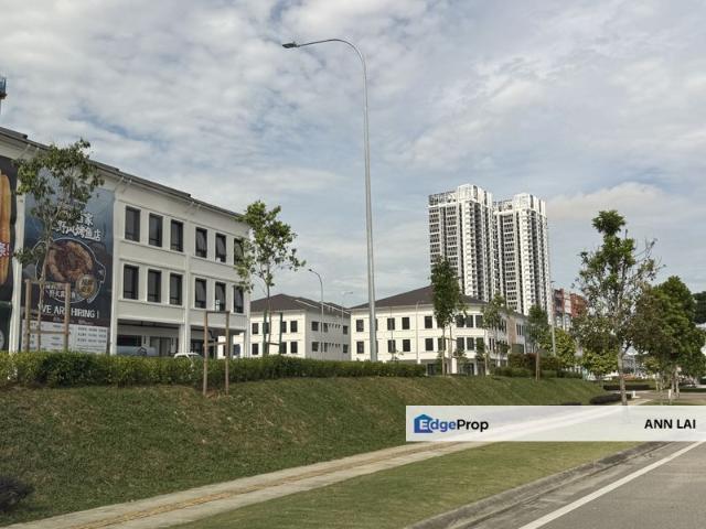Shop for rent in Bukit Ledang, Johor