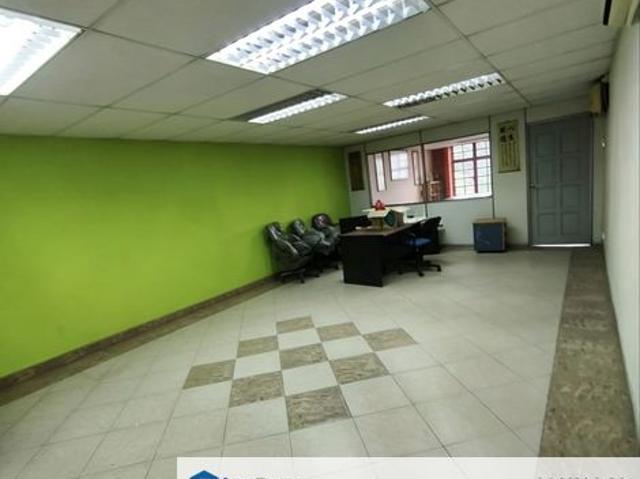 Warehouse for rent in Taman Ehsan, Majlis Perbandaran Selayang