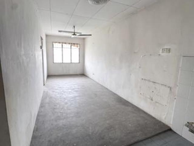 Flat for sale in Ulu Tiram, Johor Bahru