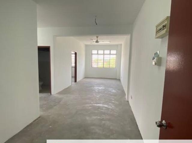 Flat for rent in Plentong, Johor