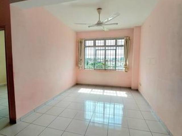 Flat for sale in Ulu Tiram, Johor