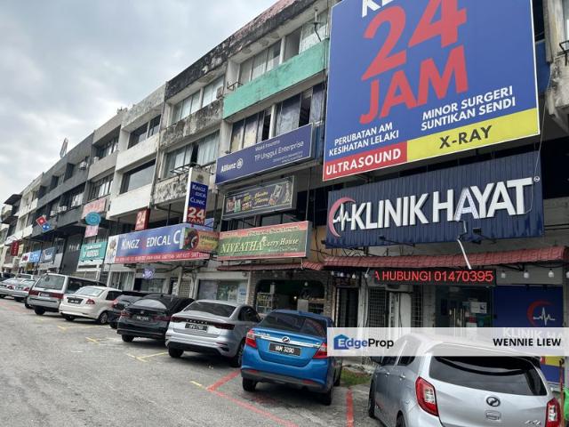 Shop for rent in Kajang, Langat