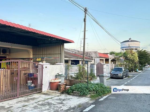 House for sale in Pekan Nanas, Johor