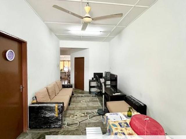 House for sale in Pekan Nanas, Johor