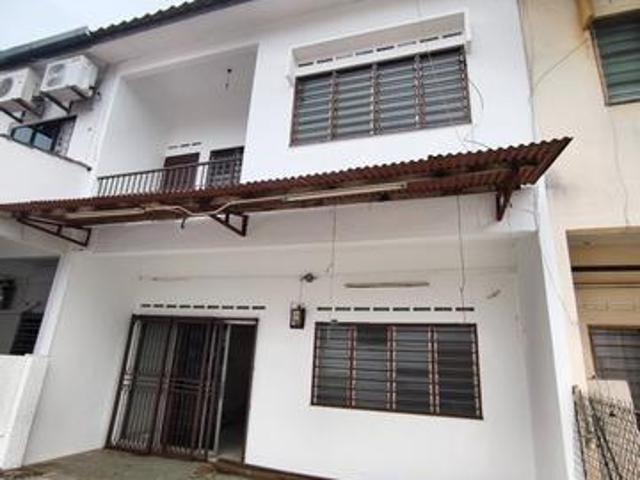 Terraced House for sale in Semabok, Malaka