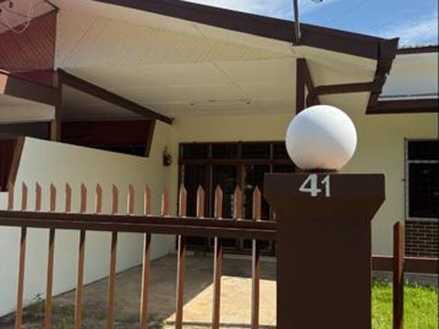 Residential House for rent in Labuan