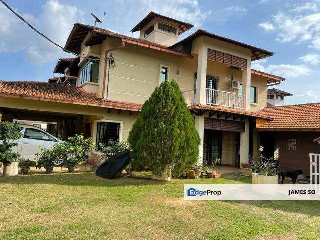 House for sale in Malaka