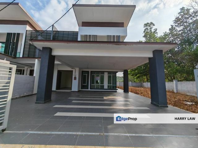 House for sale in Malaka