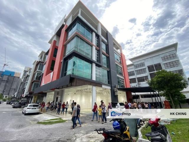 Shop for rent in Petaling, Subang Jaya