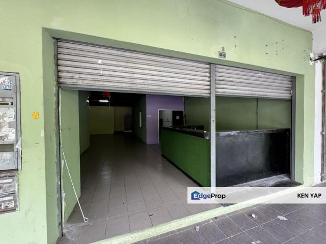 Shop for rent in Petaling, Subang Jaya