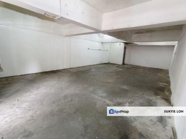 Shop for sale in Petaling, Subang Jaya