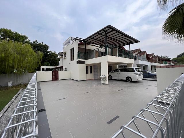 Townhouse for rent in Petaling, Subang Jaya
