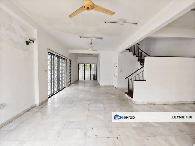 House for sale in Country Heights Damansara, Kuala Lumpur