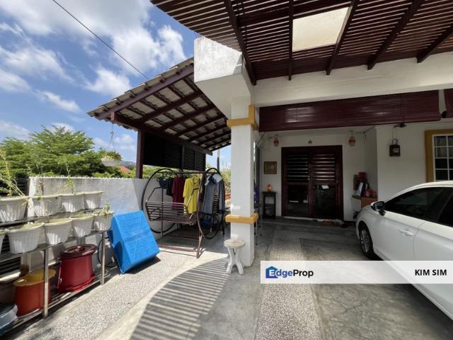 House for sale in Batu Pahat, Johor