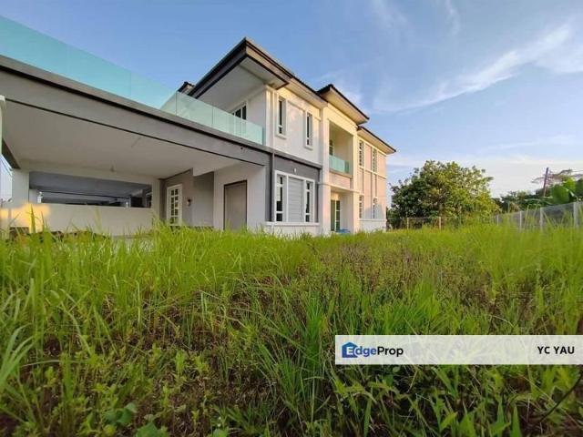 House for sale in Malaka