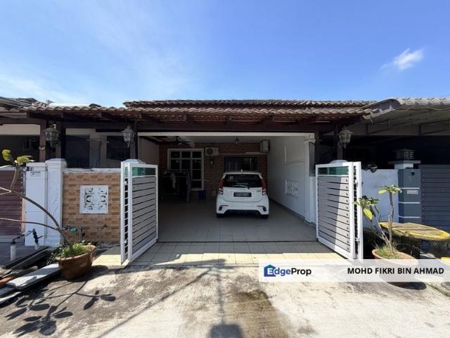 House for rent in Malaka