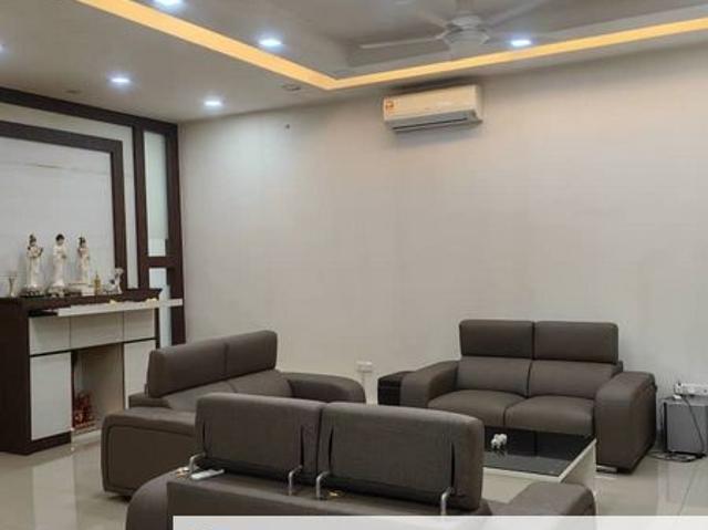 House for sale in Malaka